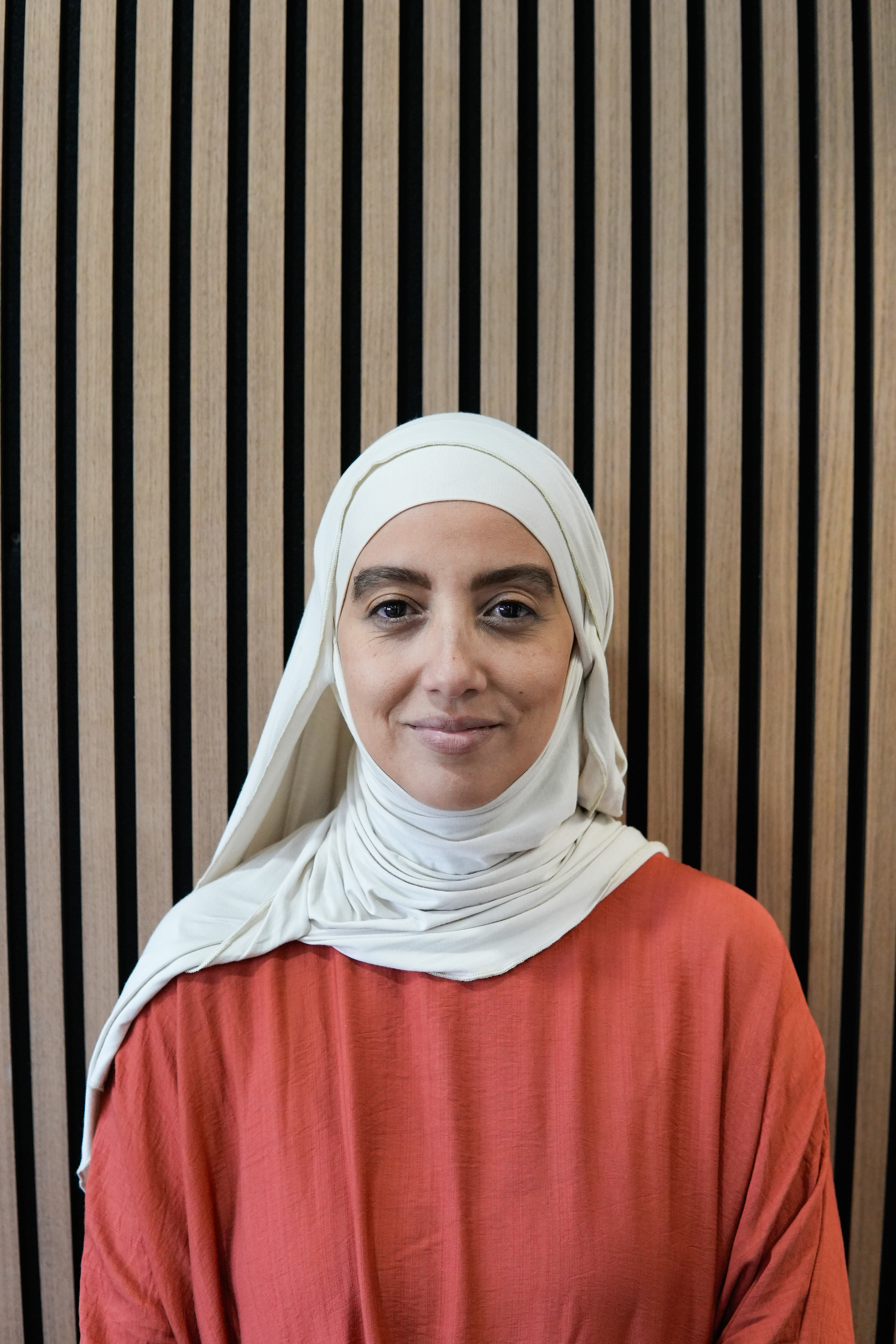 Dr. Mounia Mnouer